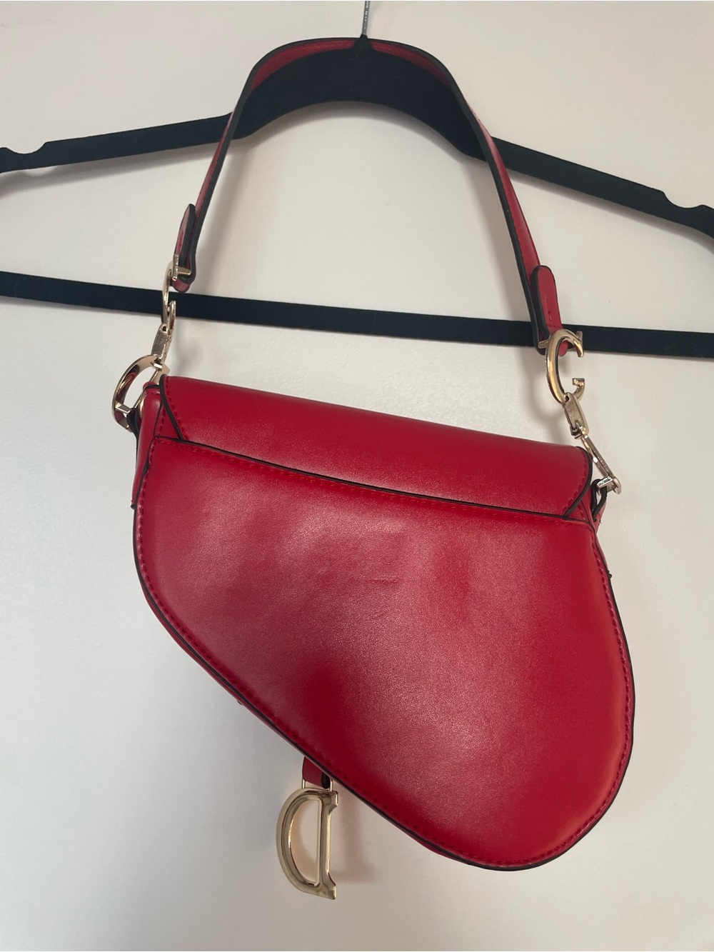 Red Saddle Bag With Gold Charm Shoulder Strap Women's Fashion Inspired - Picture 2 of 12